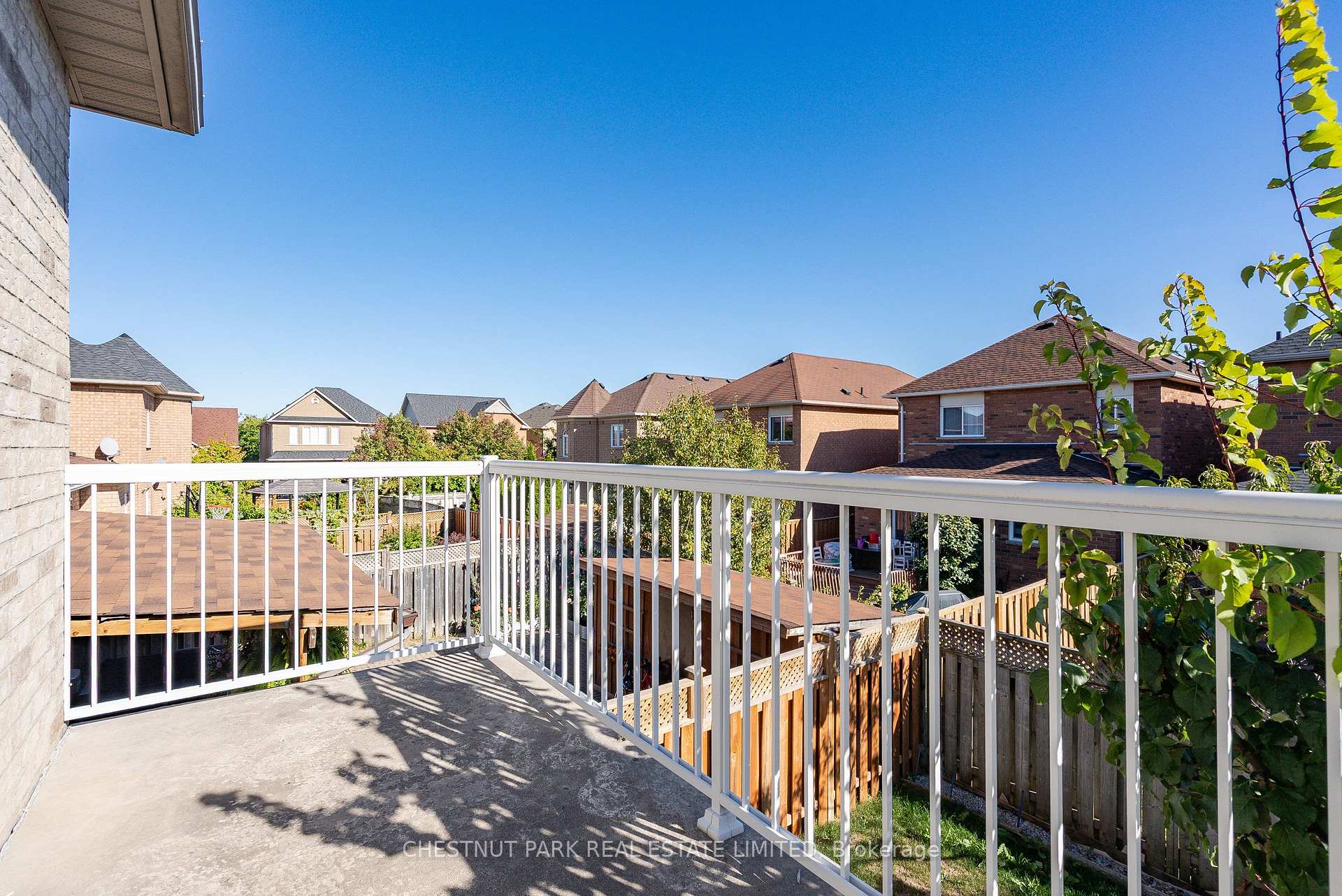Photo 27 of 84 Macbride Crescent, Vaughan, Maple — HOMEH