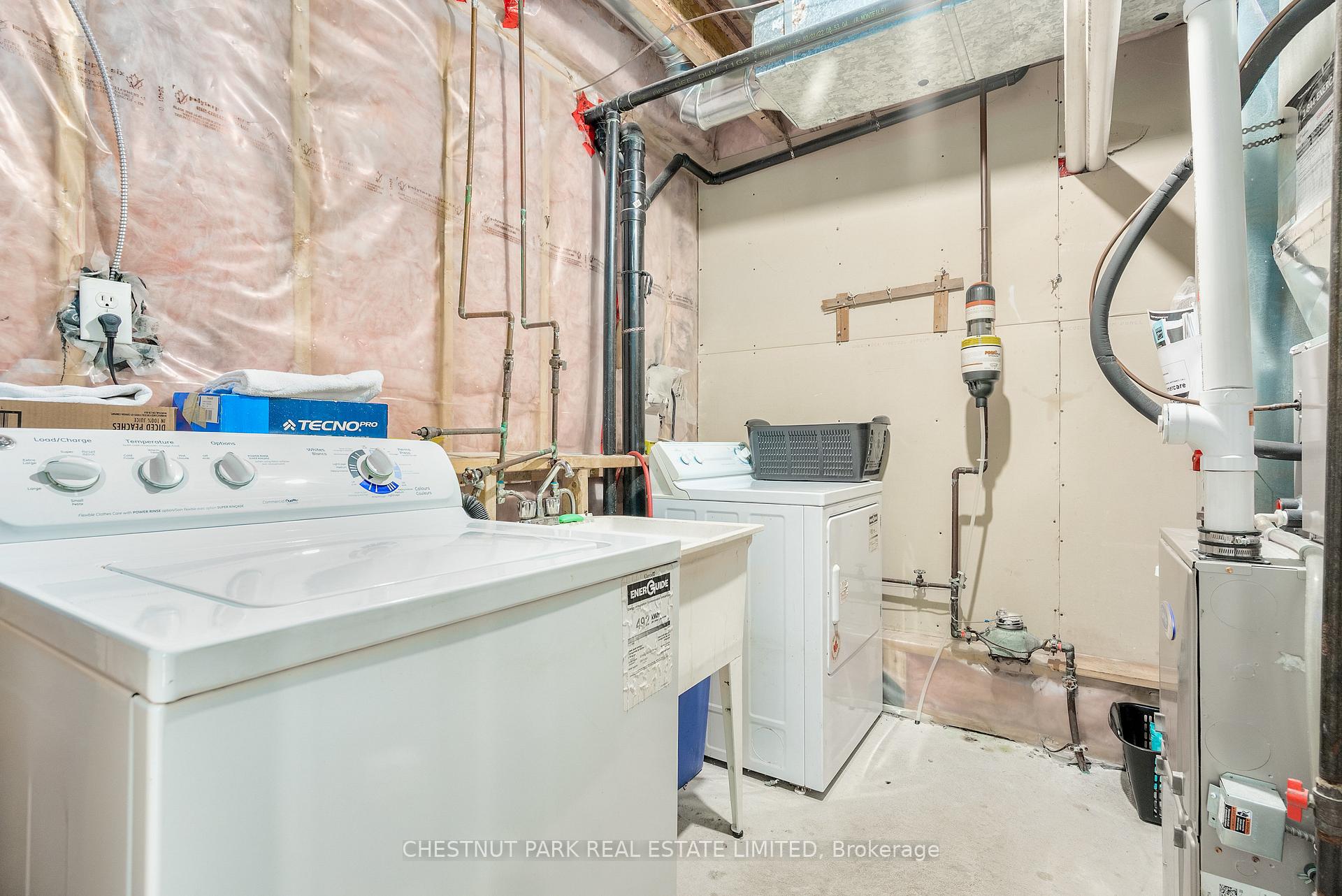 Photo 47 of 84 Macbride Crescent, Vaughan, Maple — HOMEH
