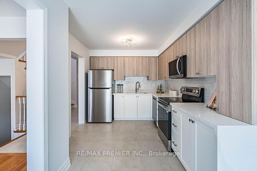 Photo 10 of 14 Opera Place, Vaughan, East Woodbridge — HOMEH