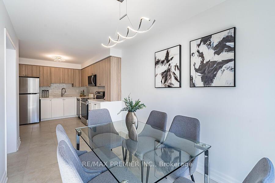 Photo 12 of 14 Opera Place, Vaughan, East Woodbridge — HOMEH