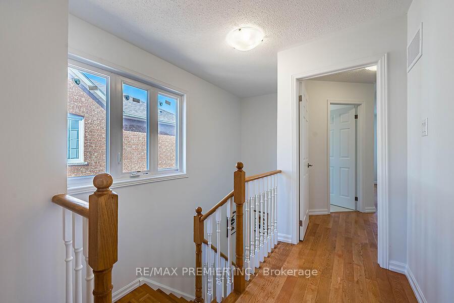 Photo 15 of 14 Opera Place, Vaughan, East Woodbridge — HOMEH
