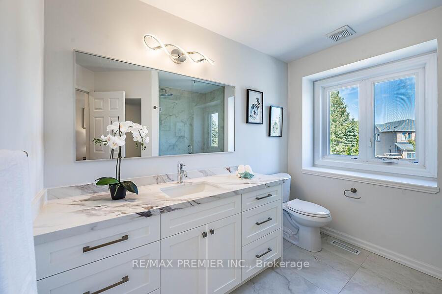 Photo 17 of 14 Opera Place, Vaughan, East Woodbridge — HOMEH
