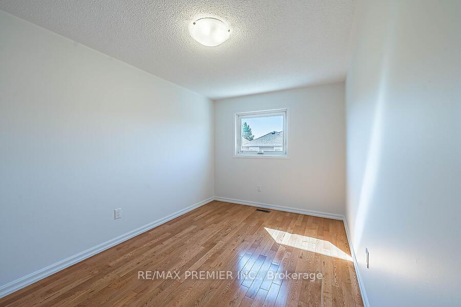 Photo 19 of 14 Opera Place, Vaughan, East Woodbridge — HOMEH