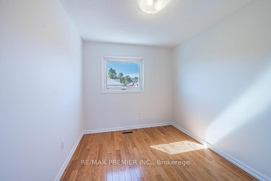 Photo 20 of 14 Opera Place, Vaughan, East Woodbridge — HOMEH