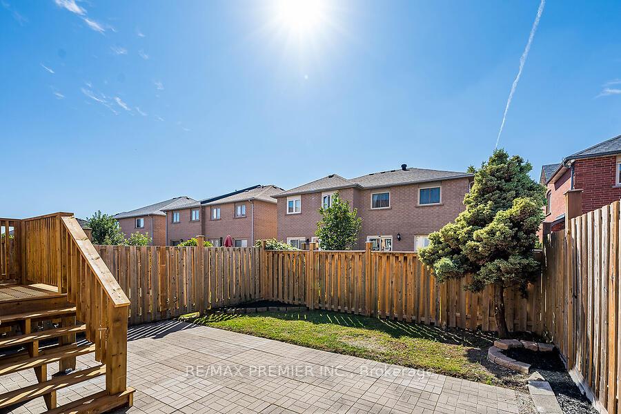 Photo 27 of 14 Opera Place, Vaughan, East Woodbridge — HOMEH