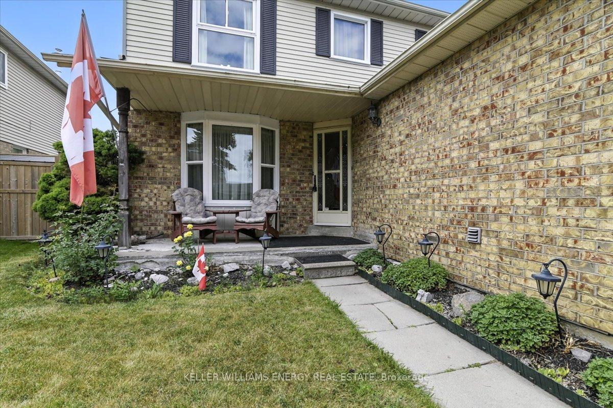 Photo 11 of 50 Plowman Drive, Ajax, Central — HOMEH