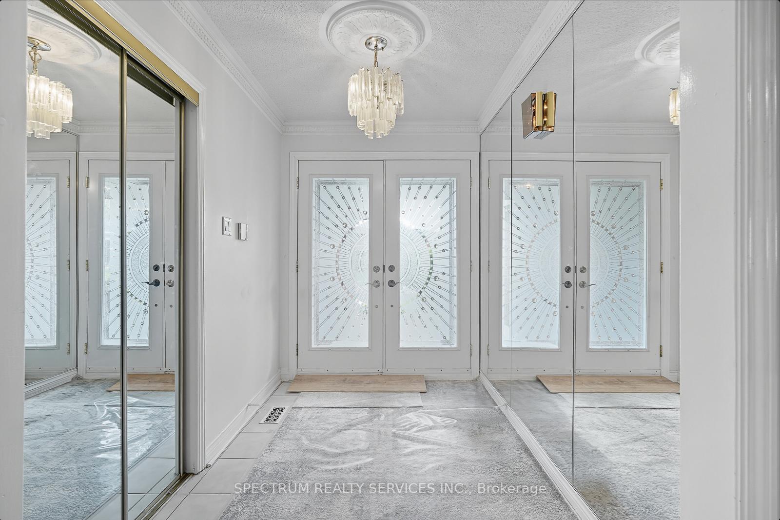 Photo 7 of 273 Triton Avenue, Vaughan, West Woodbridge — HOMEH