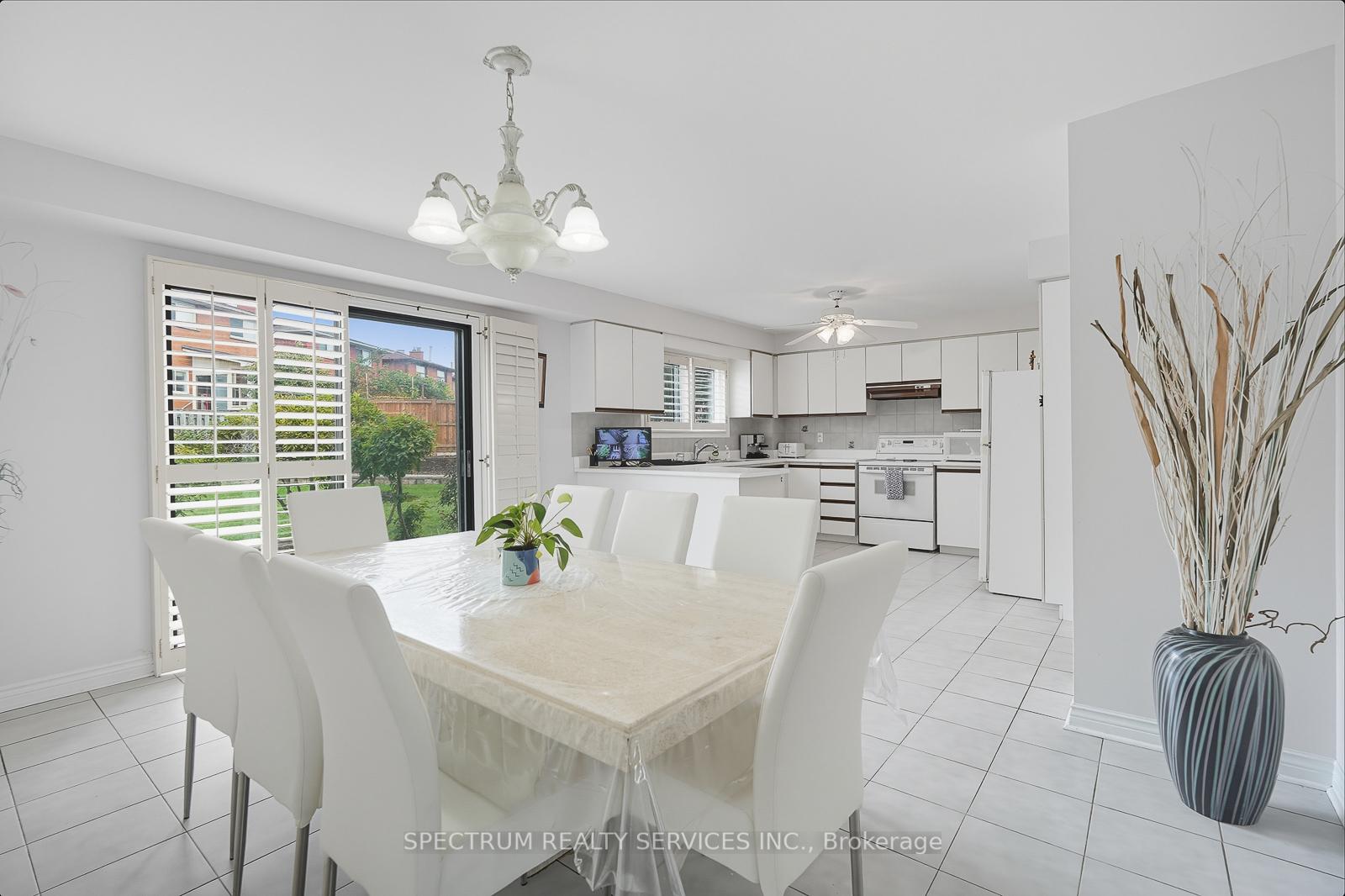 Photo 18 of 273 Triton Avenue, Vaughan, West Woodbridge — HOMEH