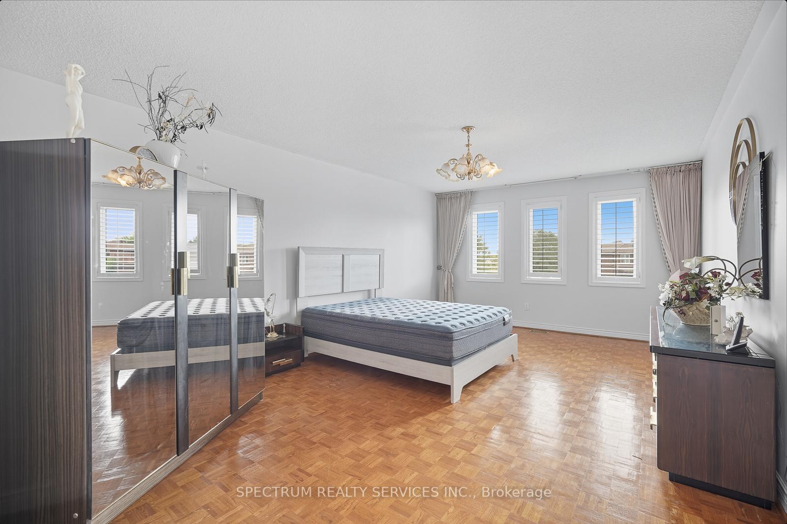 Photo 27 of 273 Triton Avenue, Vaughan, West Woodbridge — HOMEH