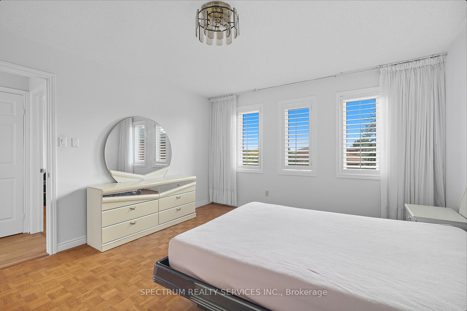 Photo 34 of 273 Triton Avenue, Vaughan, West Woodbridge — HOMEH