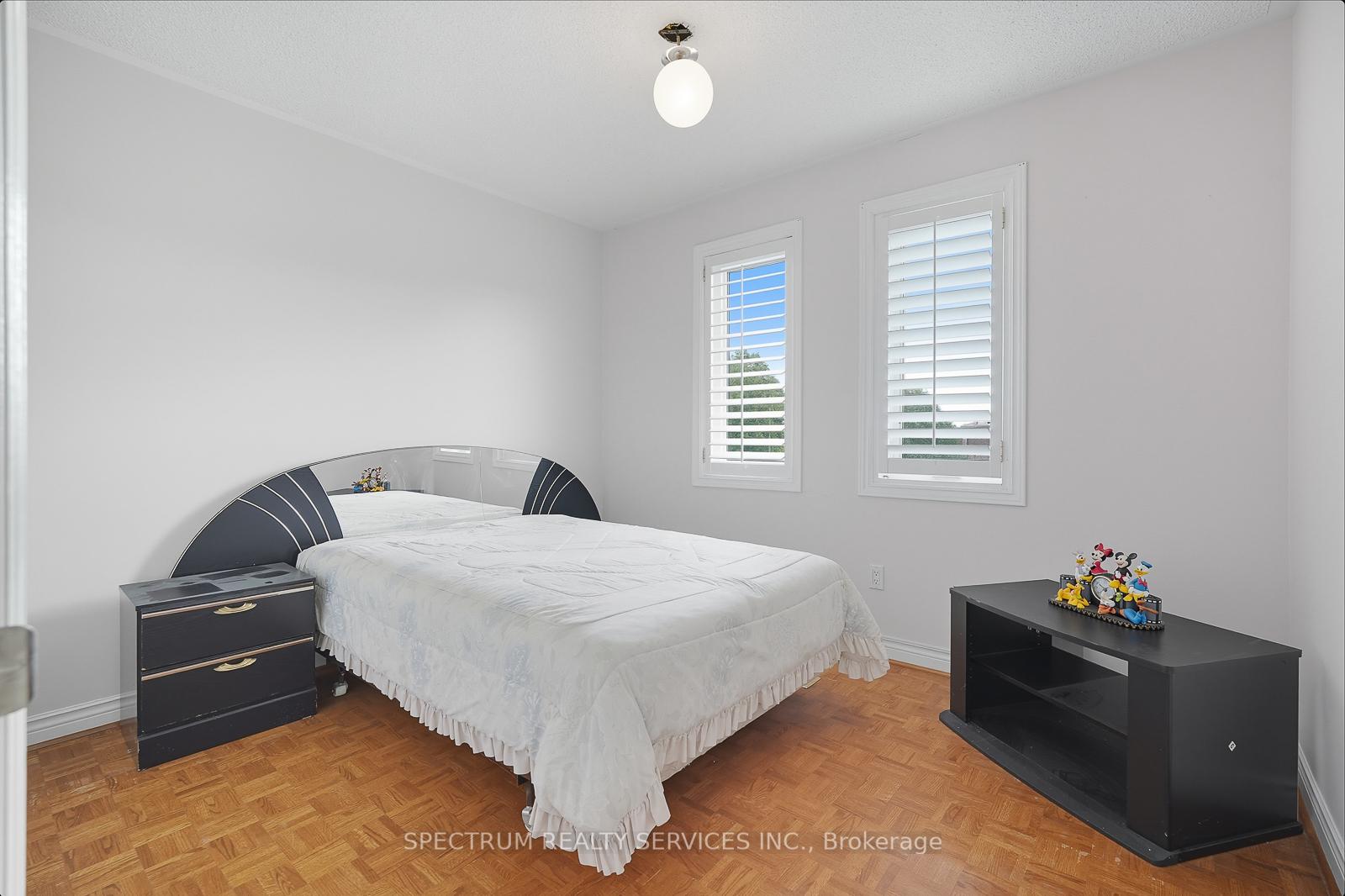 Photo 35 of 273 Triton Avenue, Vaughan, West Woodbridge — HOMEH