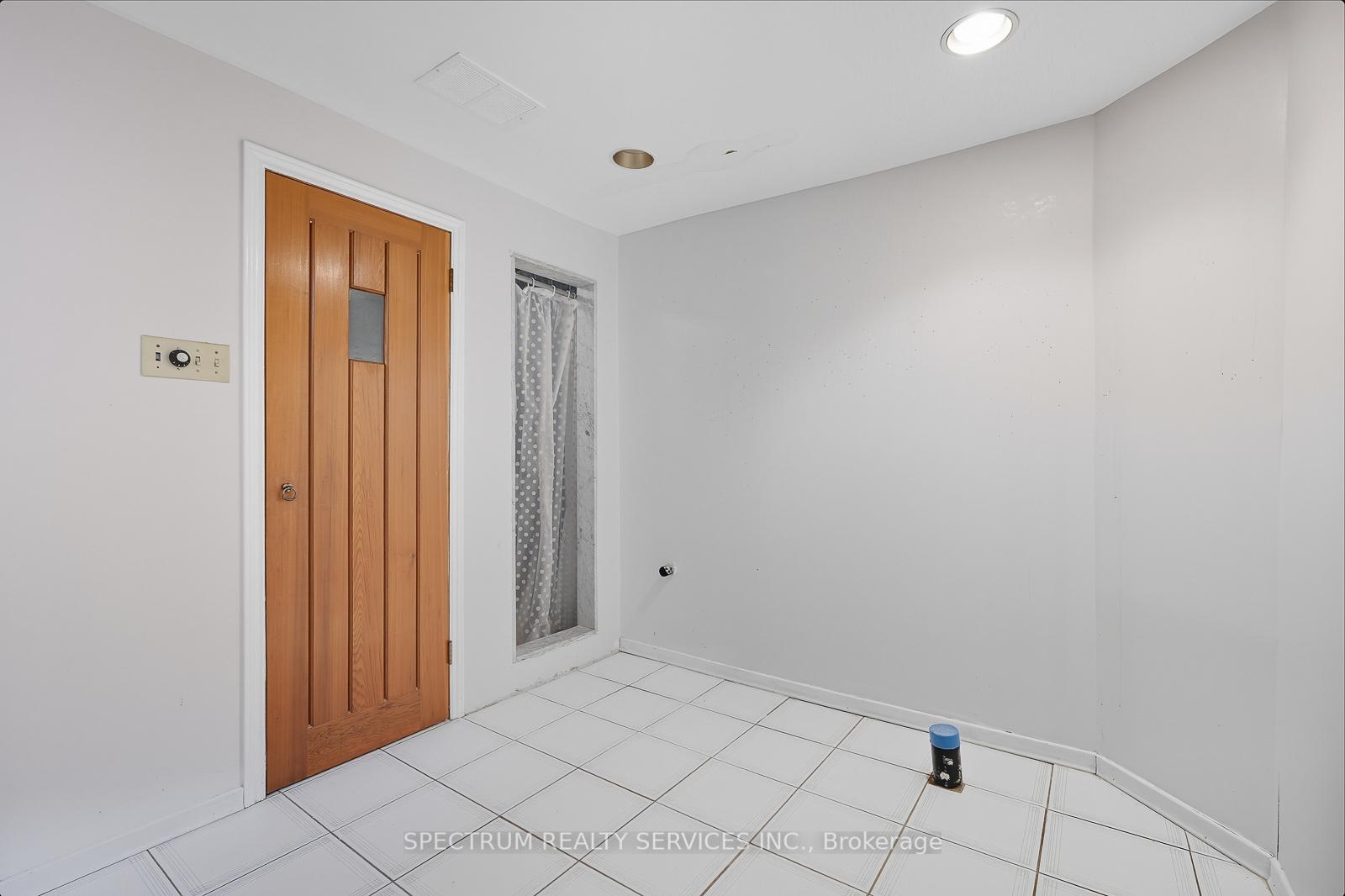 Photo 42 of 273 Triton Avenue, Vaughan, West Woodbridge — HOMEH