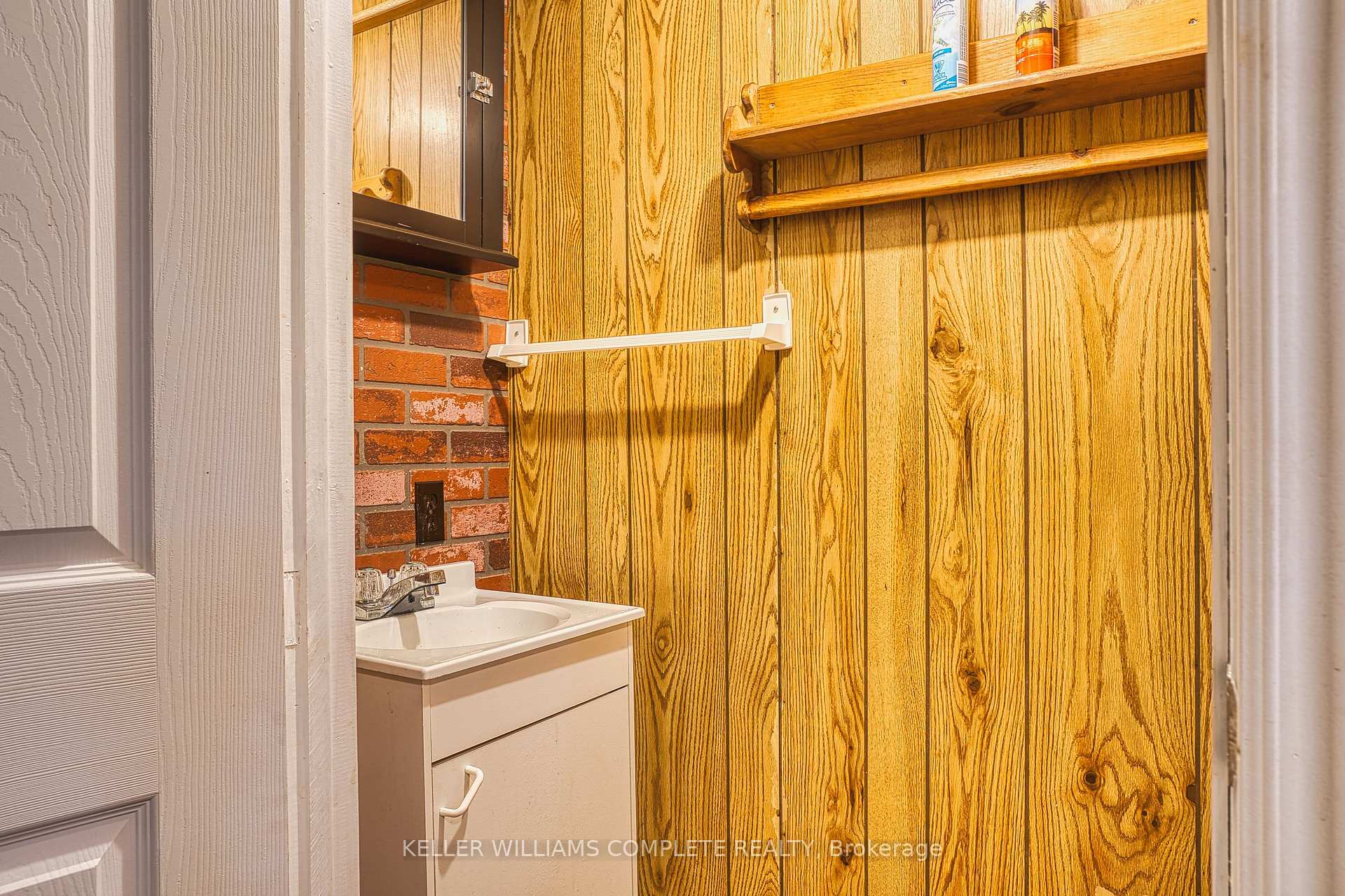 Photo 20 of 26 Thomas Street, Arran-Elderslie — HOMEH