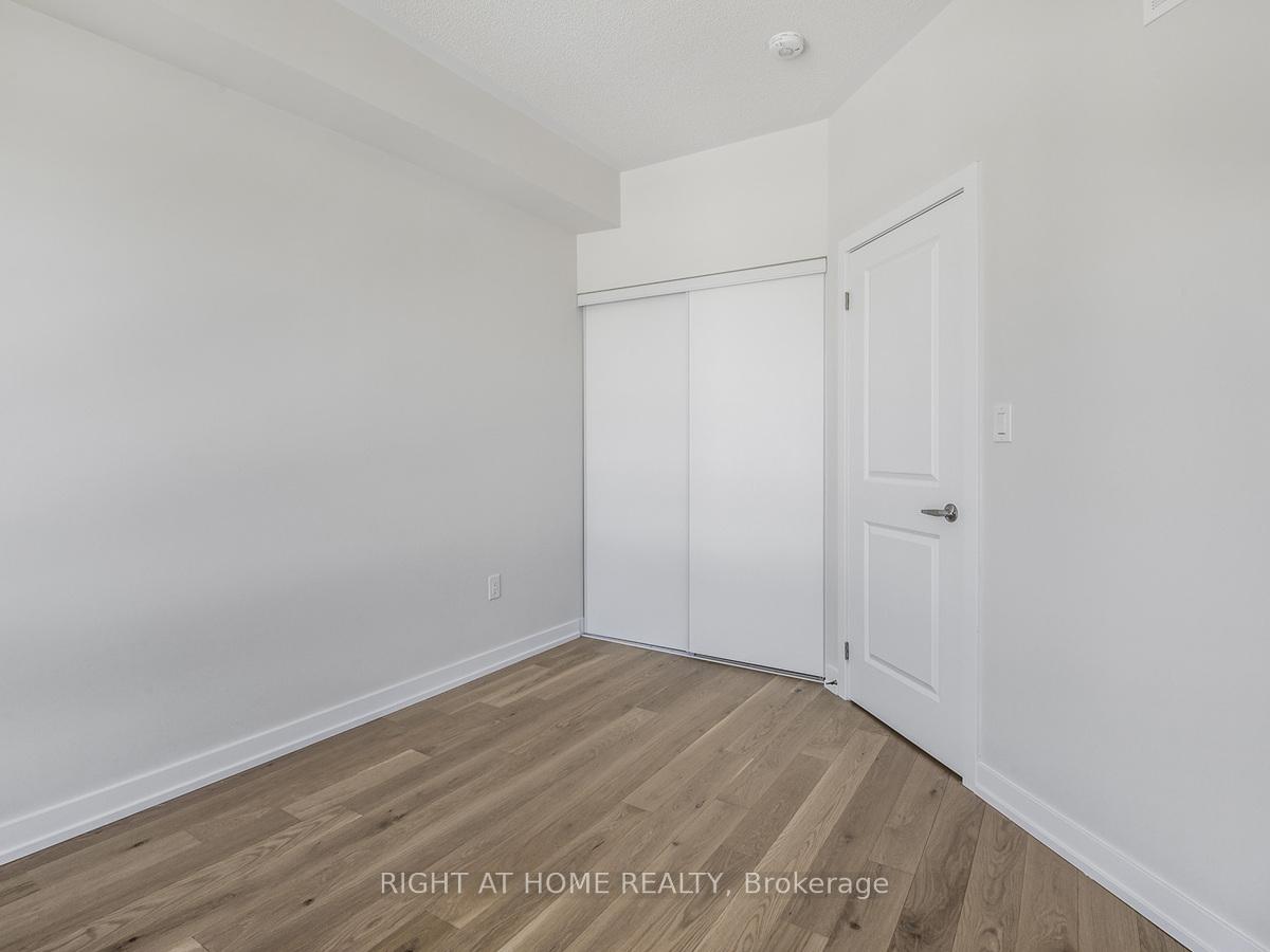 Photo 21 of 25 Chiffon Street, Vaughan, Steeles West Industrial — HOMEH