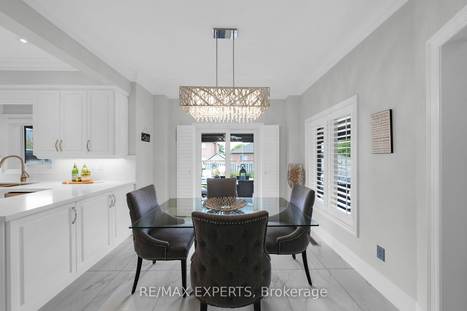 Photo 14 of 48 Curtiss Court, Vaughan, Maple — HOMEH
