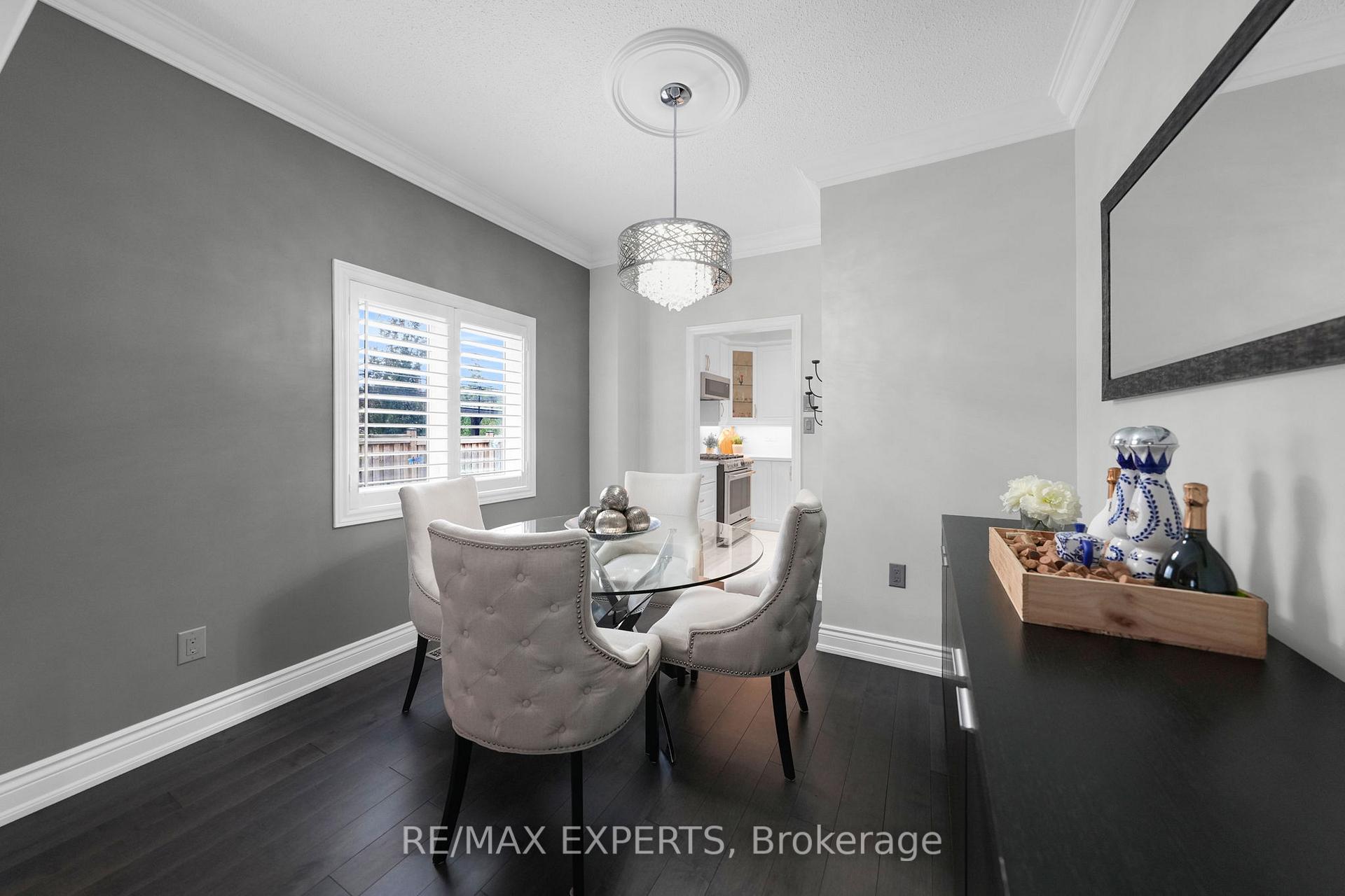 Photo 18 of 48 Curtiss Court, Vaughan, Maple — HOMEH