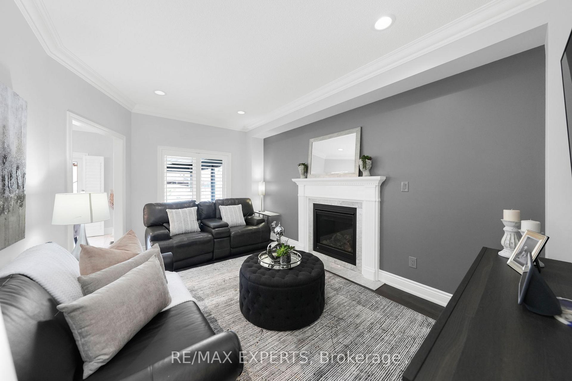 Photo 20 of 48 Curtiss Court, Vaughan, Maple — HOMEH