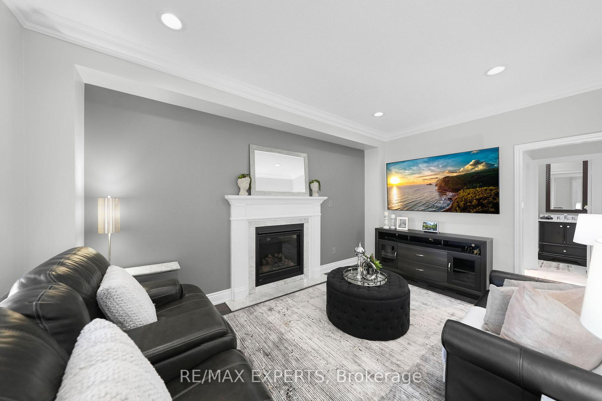 Photo 21 of 48 Curtiss Court, Vaughan, Maple — HOMEH