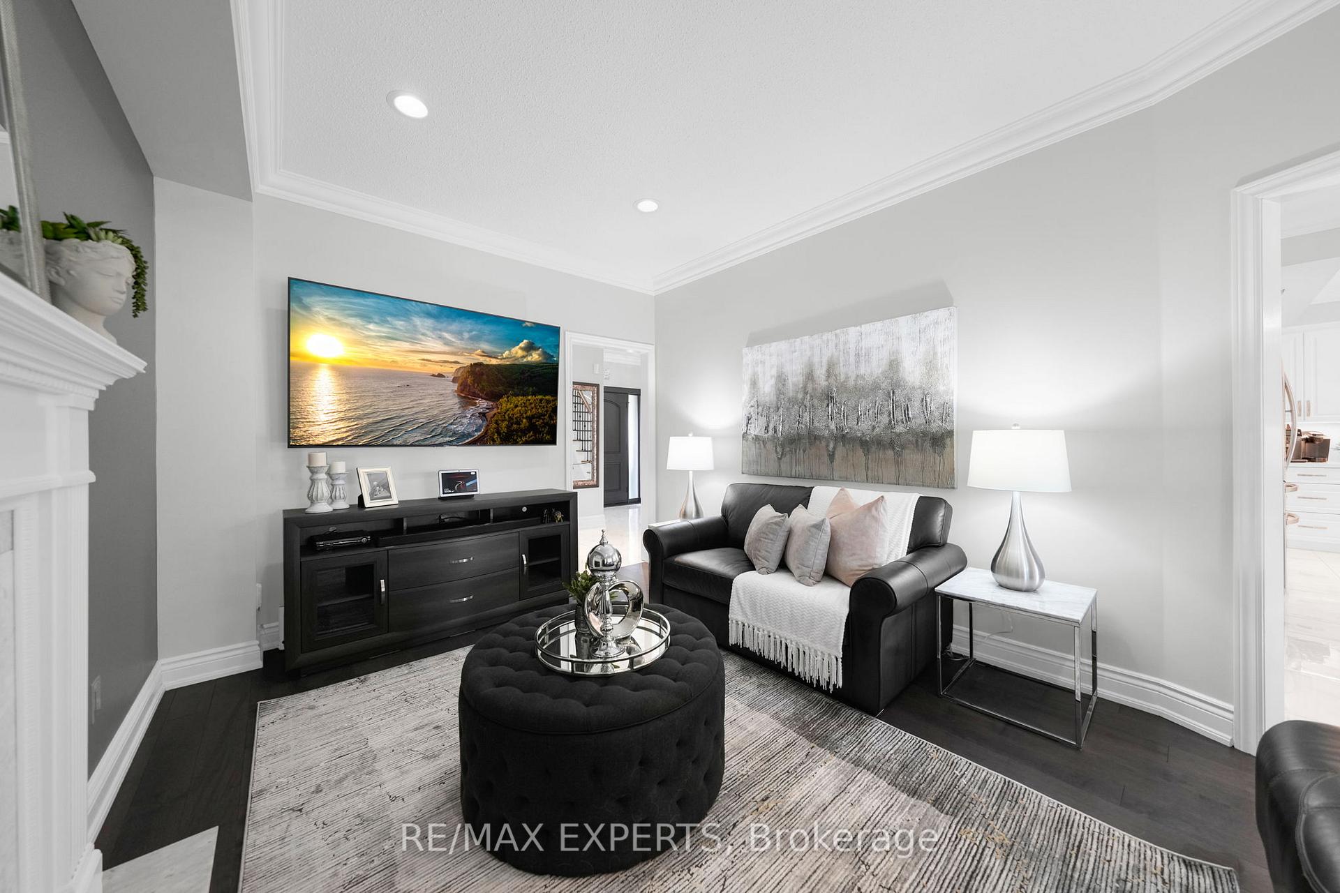 Photo 22 of 48 Curtiss Court, Vaughan, Maple — HOMEH