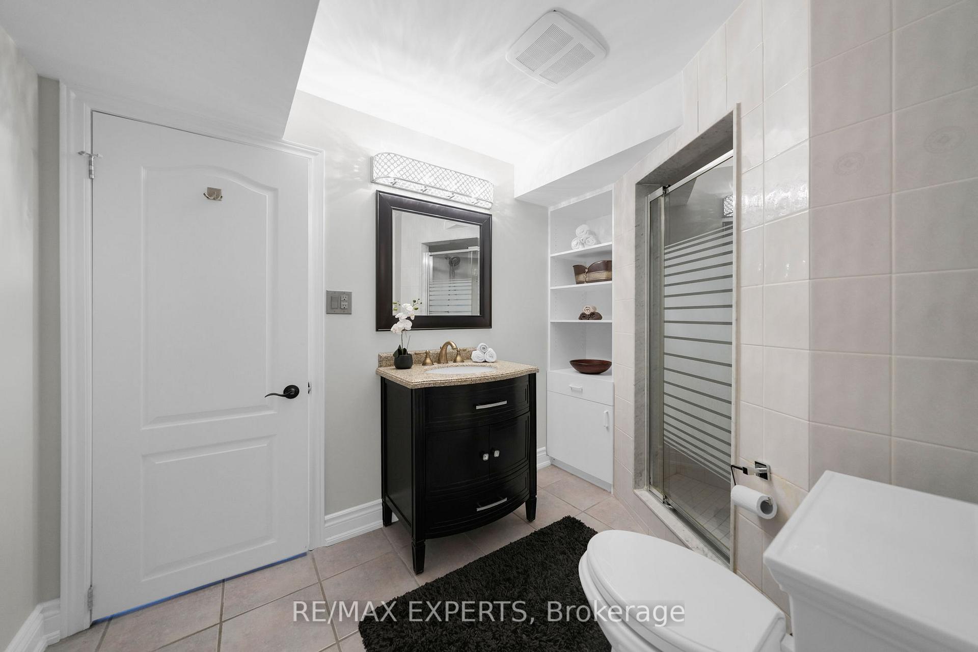 Photo 38 of 48 Curtiss Court, Vaughan, Maple — HOMEH