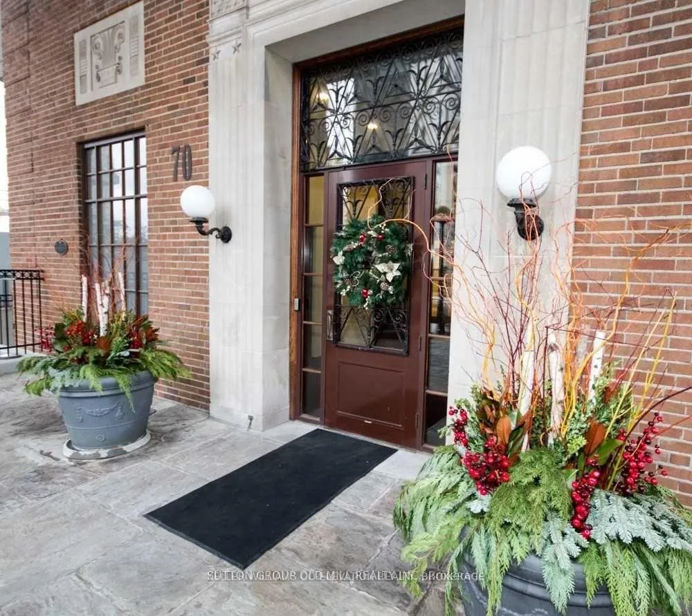 Photo 12 of Unit 901, 70 High Park Ave, Toronto, High Park North — HOMEH