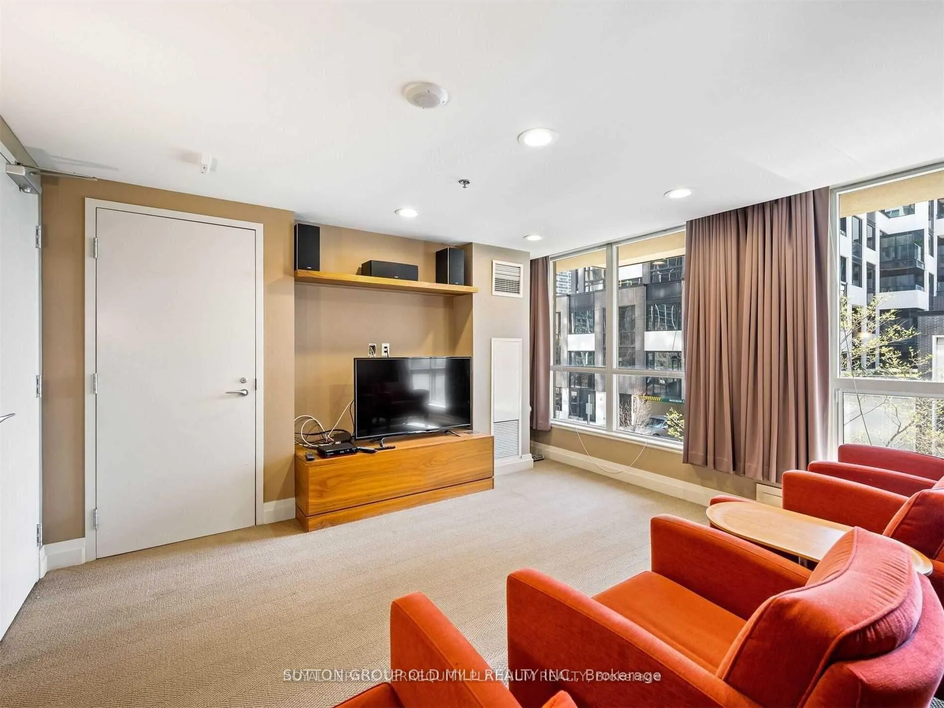 Photo 17 of Unit 901, 70 High Park Ave, Toronto, High Park North — HOMEH