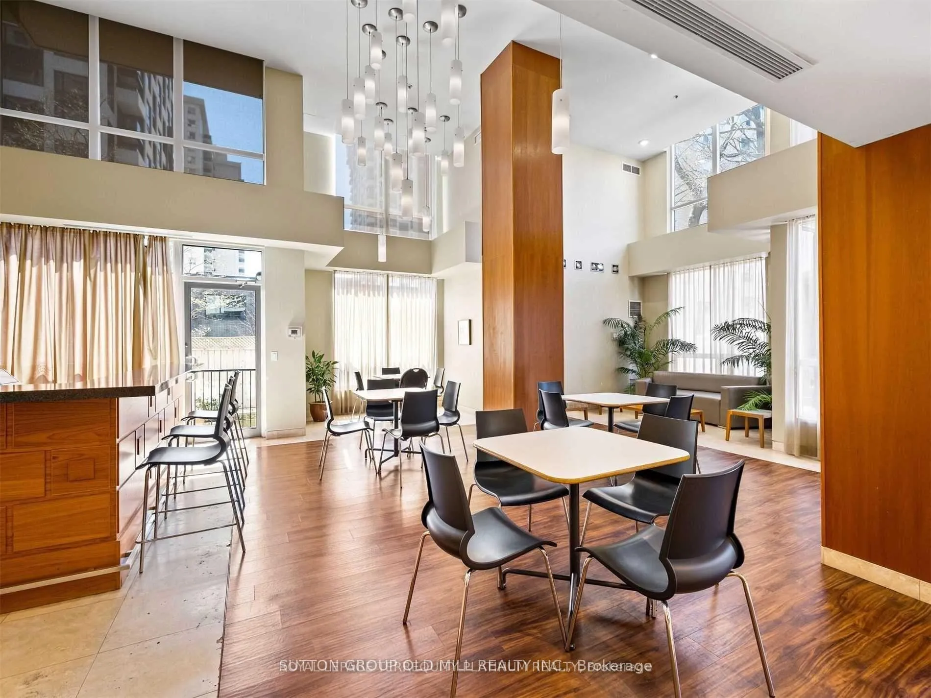 Photo 20 of Unit 901, 70 High Park Ave, Toronto, High Park North — HOMEH