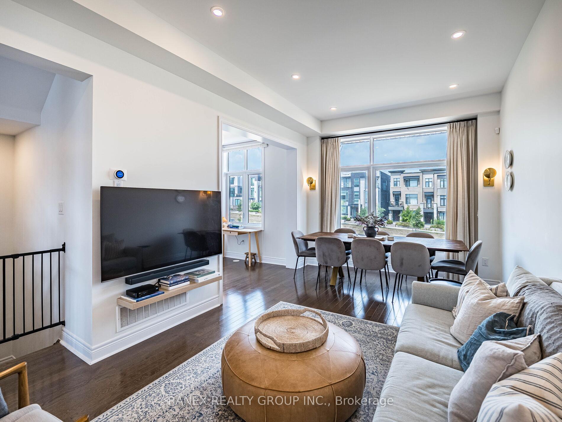 Photo 17 of 24 Heriot Place N, Vaughan, Patterson — HOMEH