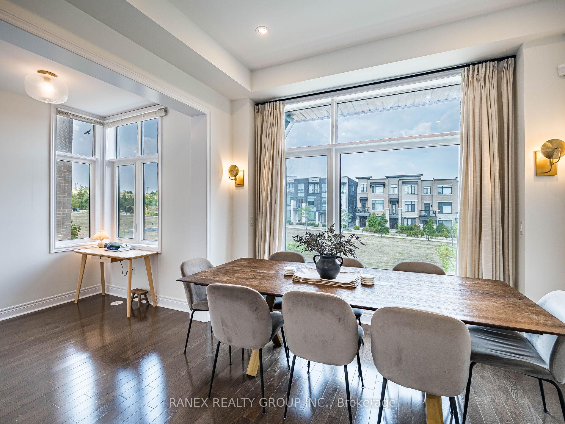 Photo 21 of 24 Heriot Place N, Vaughan, Patterson — HOMEH