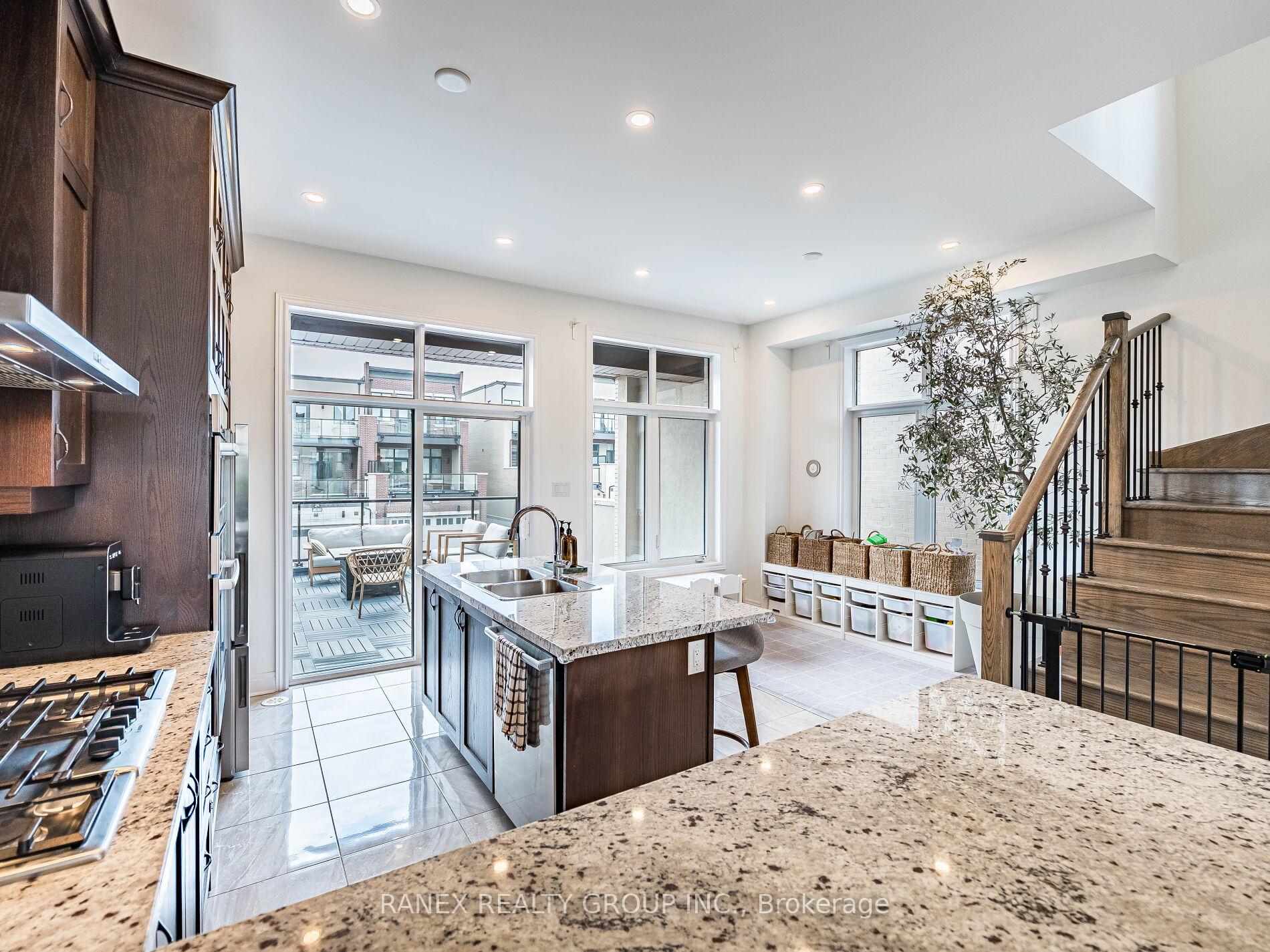 Photo 23 of 24 Heriot Place N, Vaughan, Patterson — HOMEH