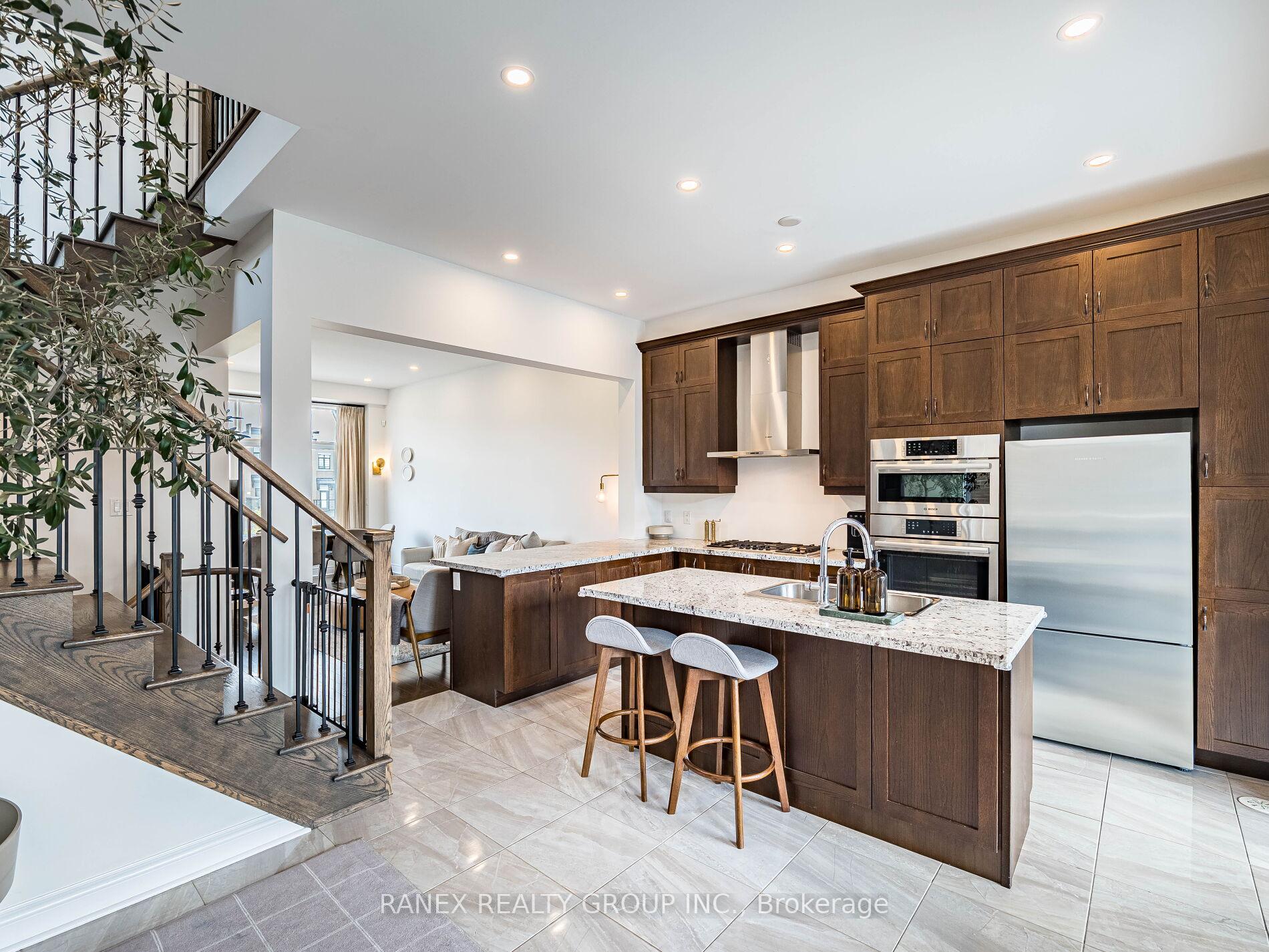 Photo 25 of 24 Heriot Place N, Vaughan, Patterson — HOMEH
