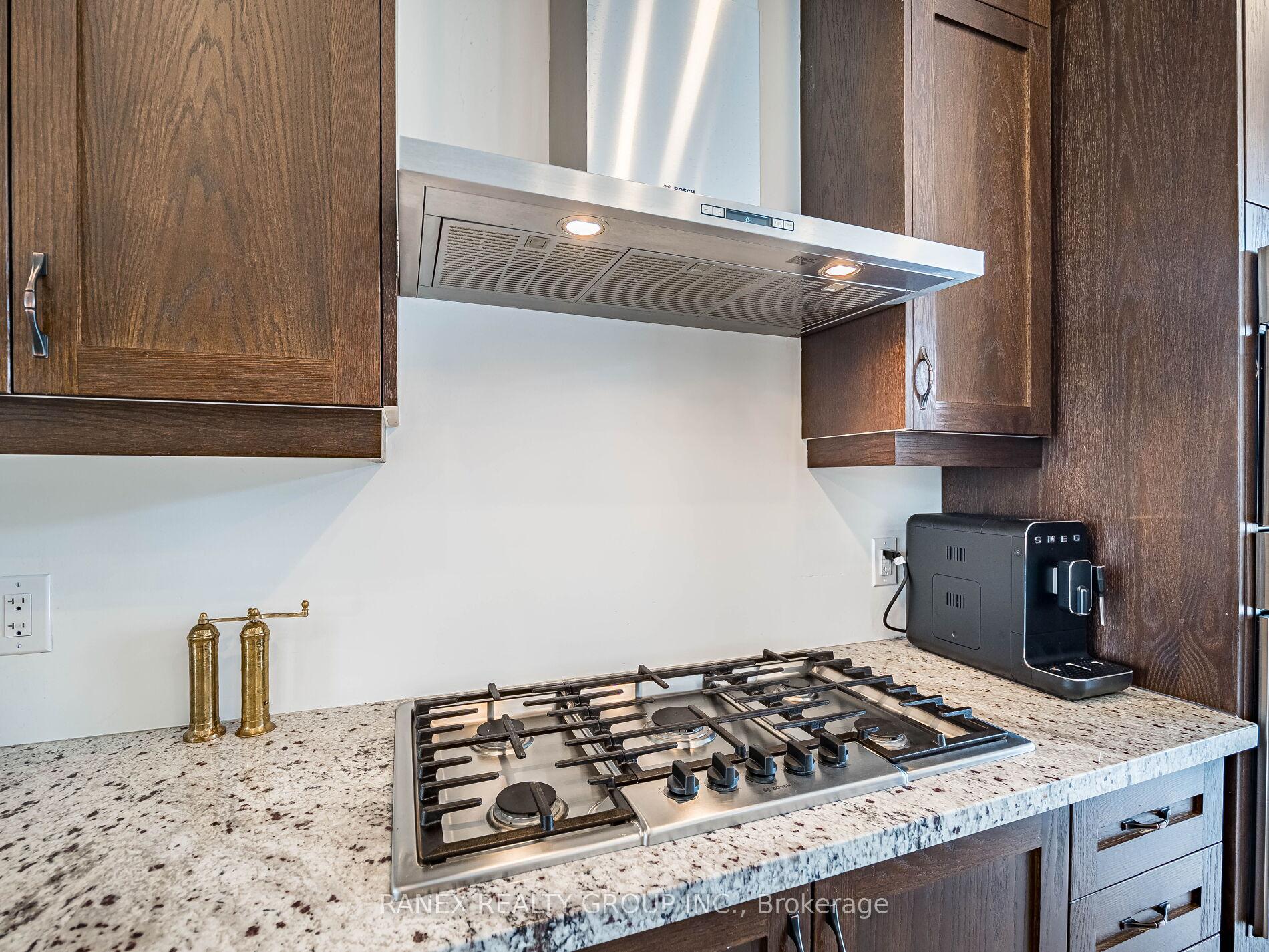 Photo 31 of 24 Heriot Place N, Vaughan, Patterson — HOMEH