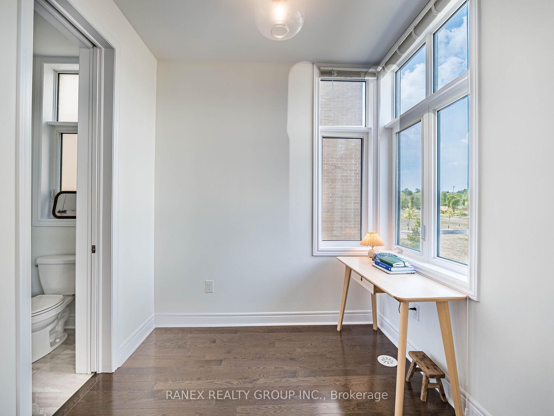 Photo 34 of 24 Heriot Place N, Vaughan, Patterson — HOMEH