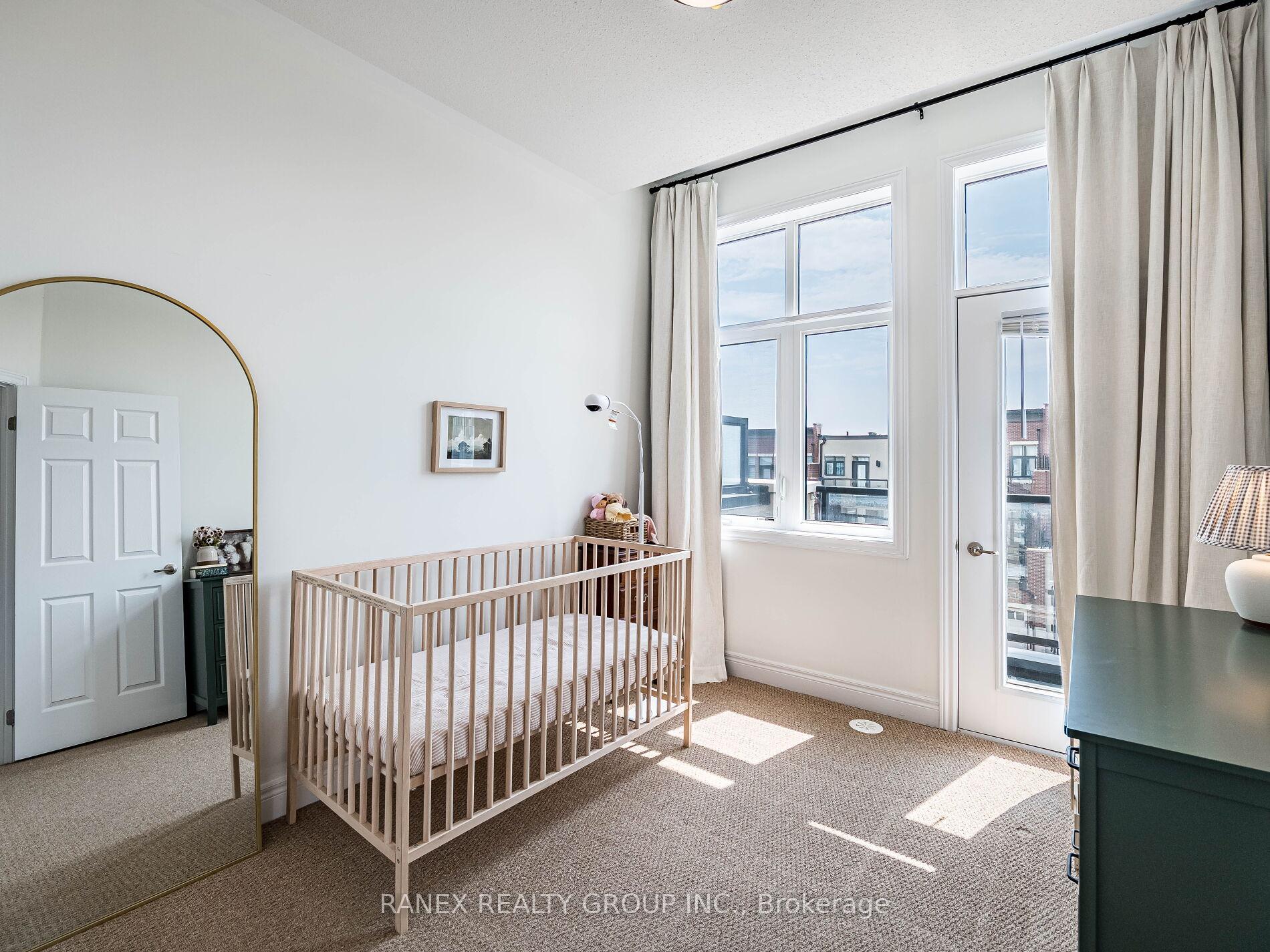 Photo 46 of 24 Heriot Place N, Vaughan, Patterson — HOMEH