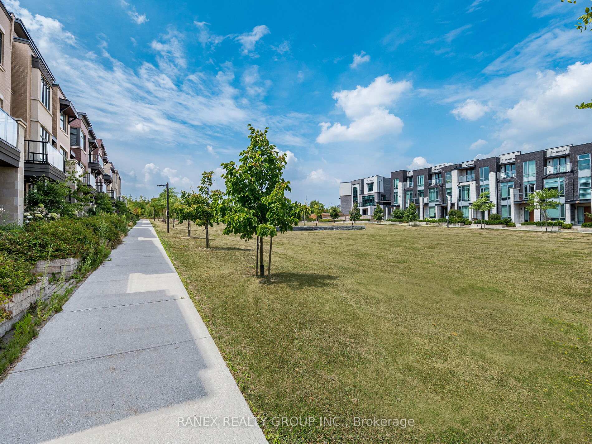 Photo 50 of 24 Heriot Place N, Vaughan, Patterson — HOMEH