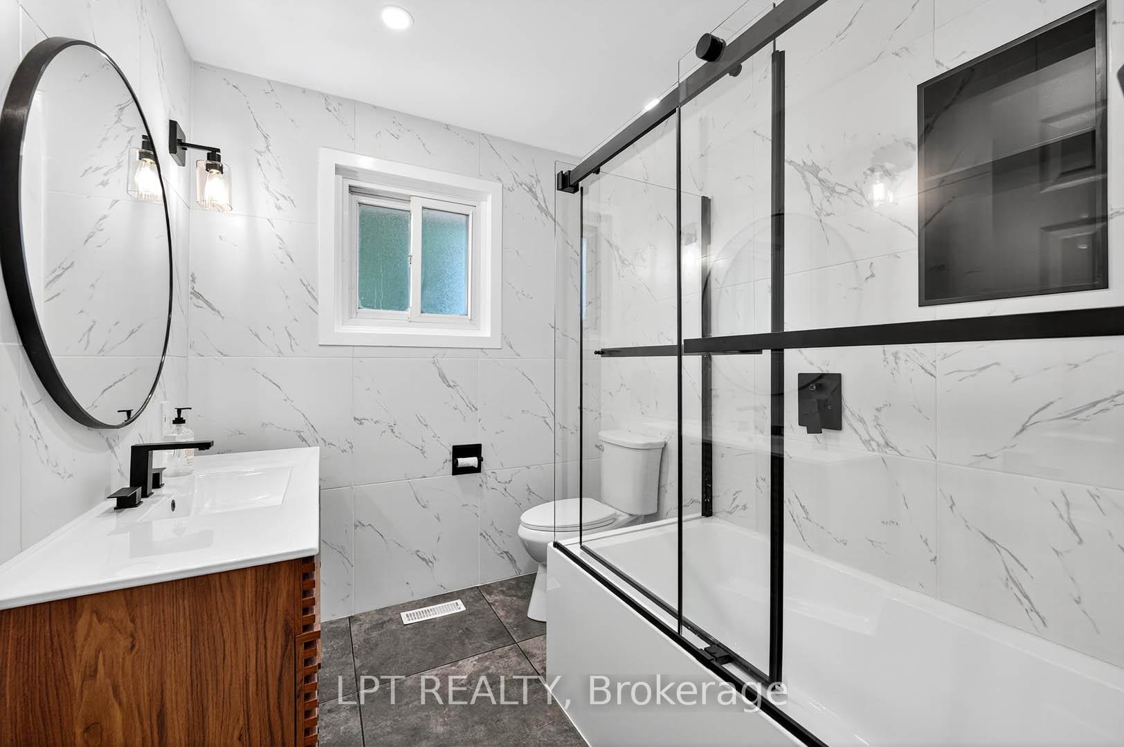 Photo 18 of 918 Walton Boulevard, Whitby, Williamsburg — HOMEH