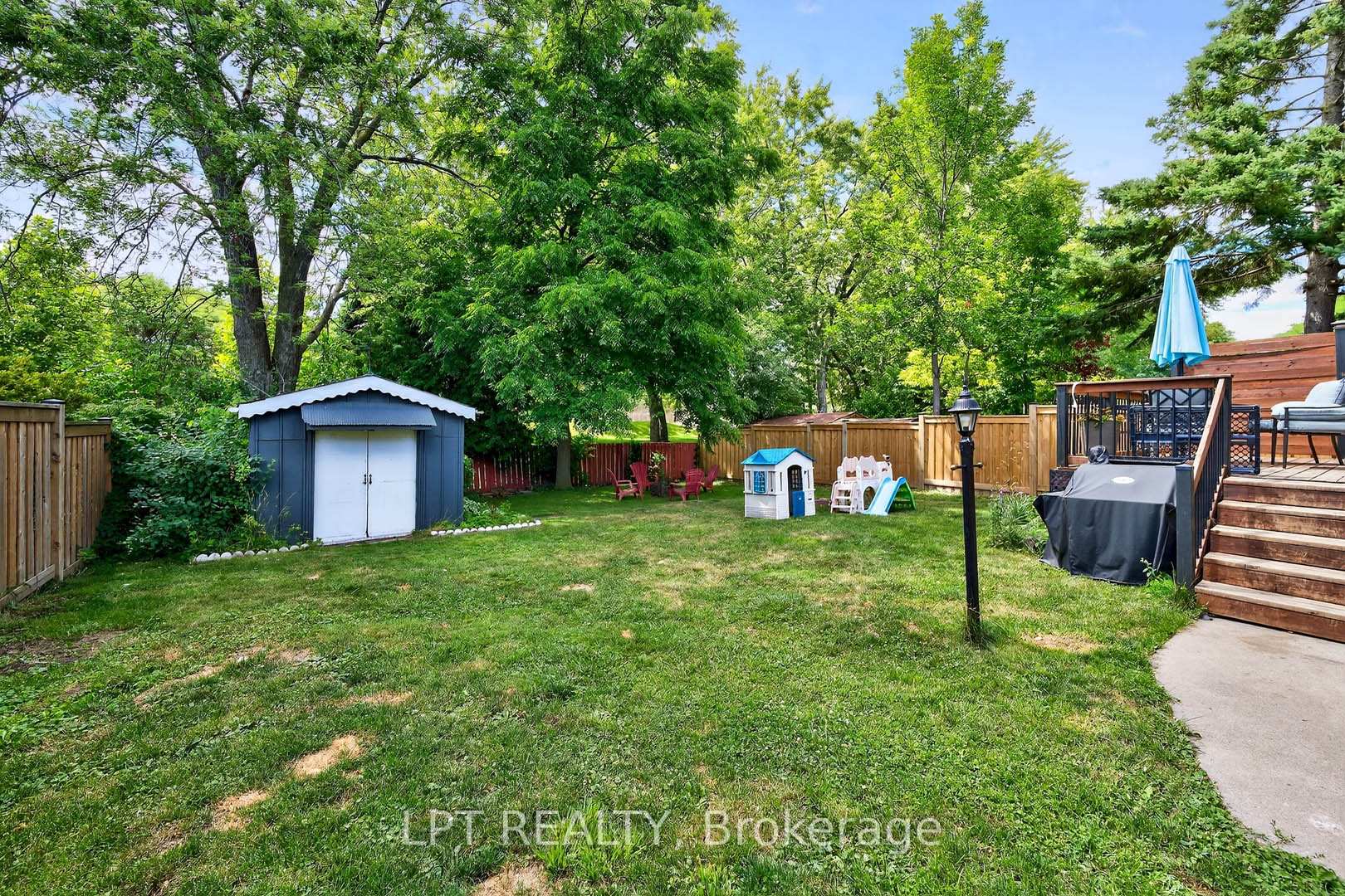Photo 34 of 918 Walton Boulevard, Whitby, Williamsburg — HOMEH