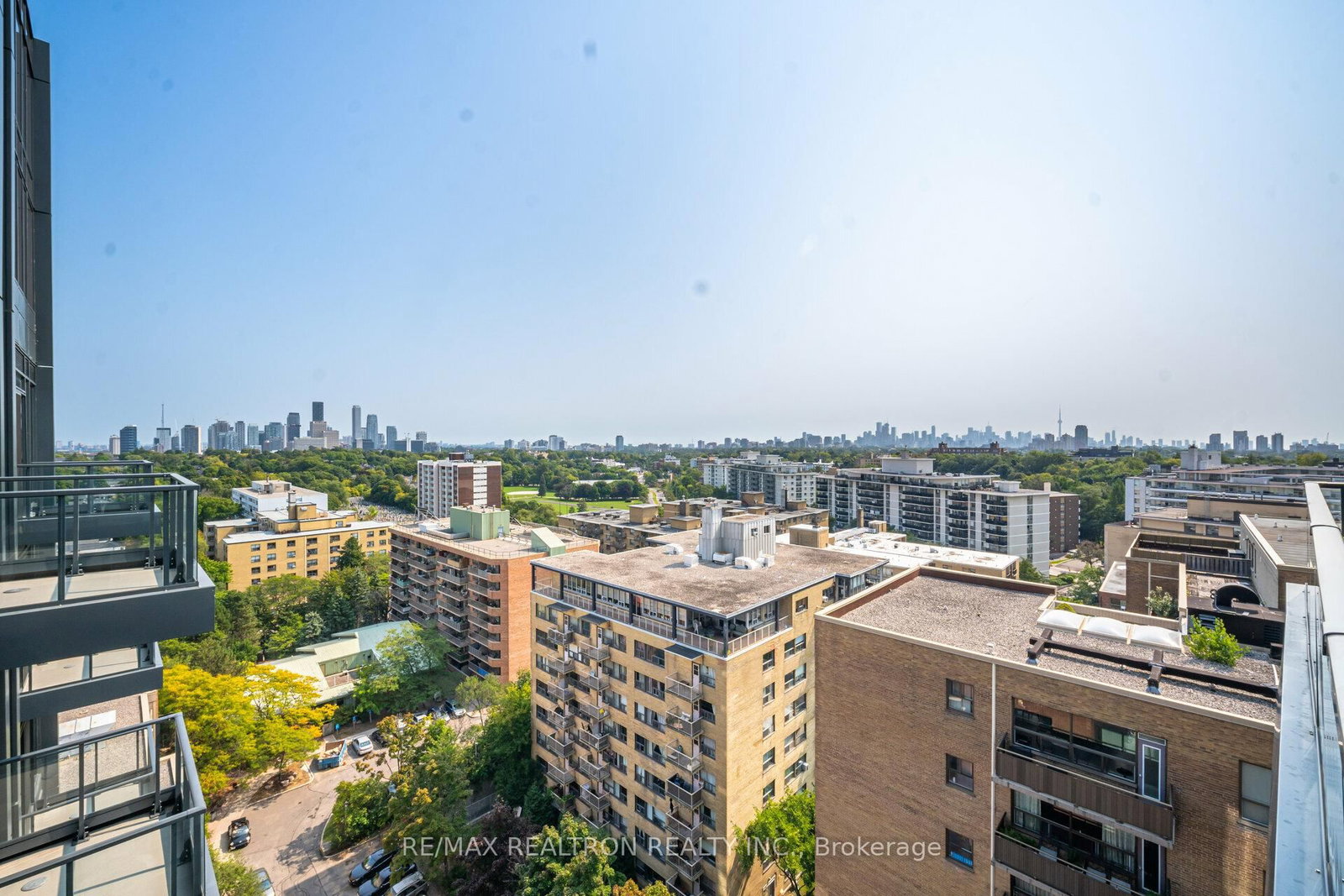 Photo 5 of Unit 1301, 2525 Bathurst St, Toronto, Forest Hill North — HOMEH