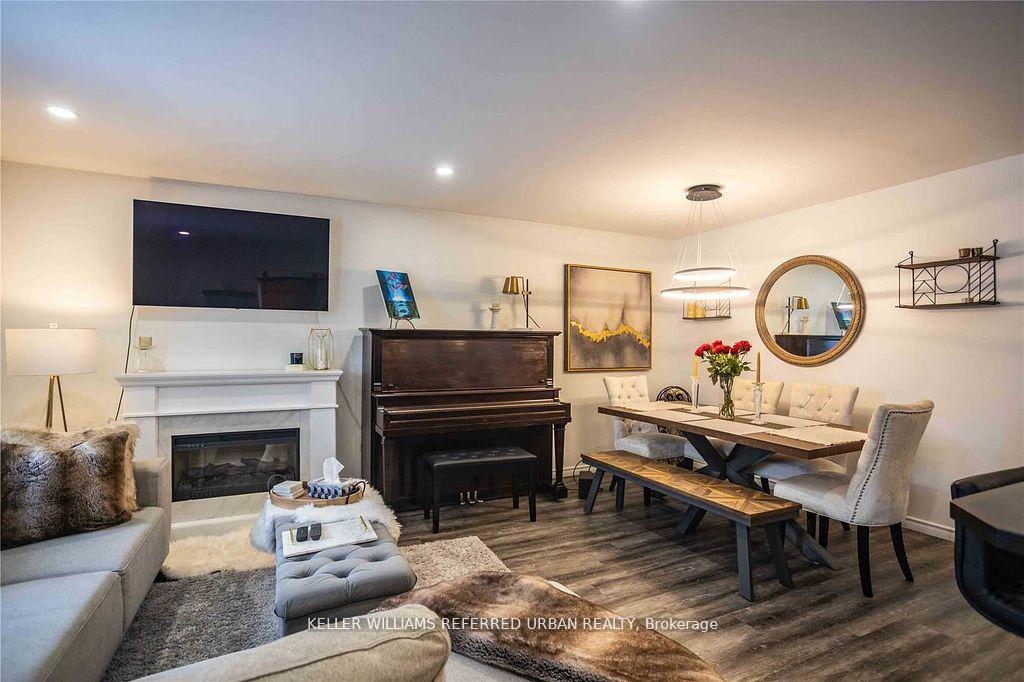 Photo 3 of 707 Annland Street, Pickering, Bay Ridges — HOMEH
