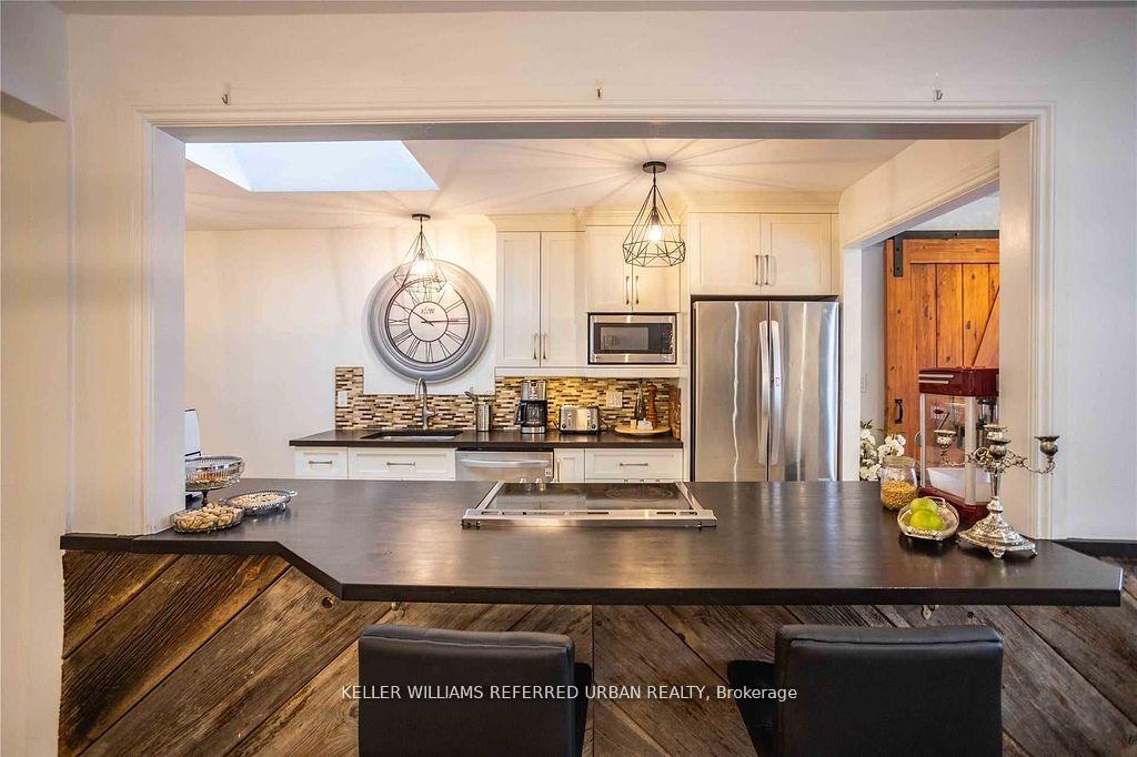 Photo 10 of 707 Annland Street, Pickering, Bay Ridges — HOMEH
