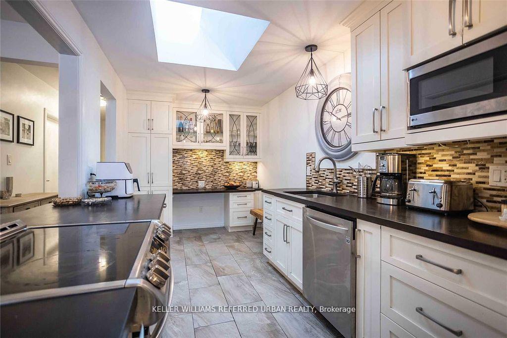 Photo 15 of 707 Annland Street, Pickering, Bay Ridges — HOMEH