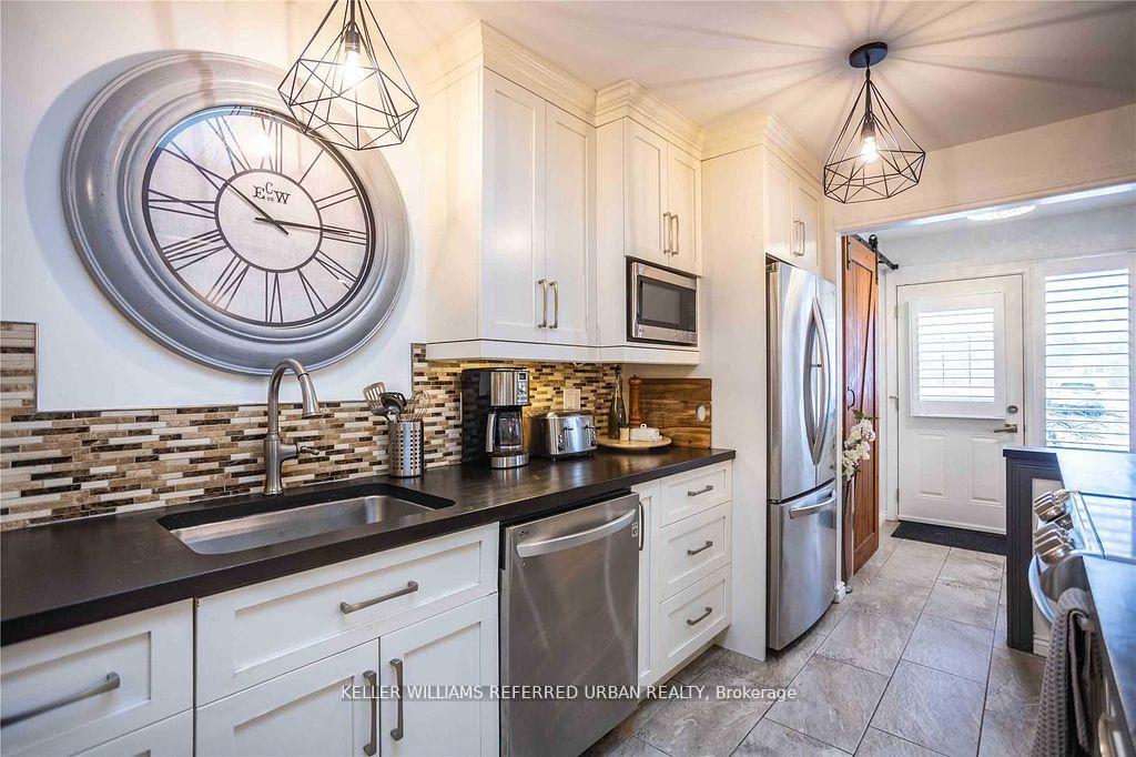 Photo 16 of 707 Annland Street, Pickering, Bay Ridges — HOMEH
