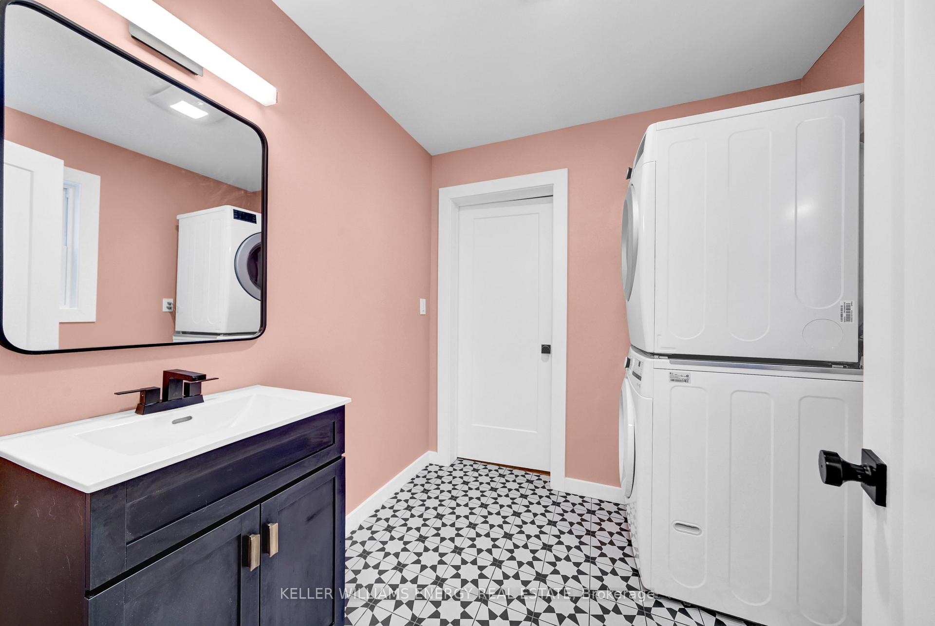 Photo 17 of 30 Oram Road, Prince Edward County, Sophiasburg Ward — HOMEH