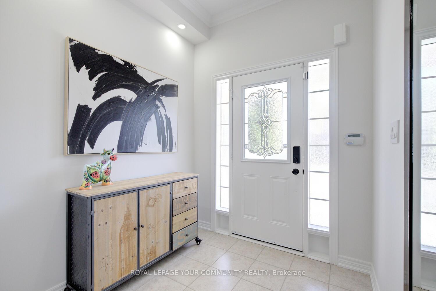 Photo 3 of 30 Lady Loretta Lane, Vaughan, Patterson — HOMEH