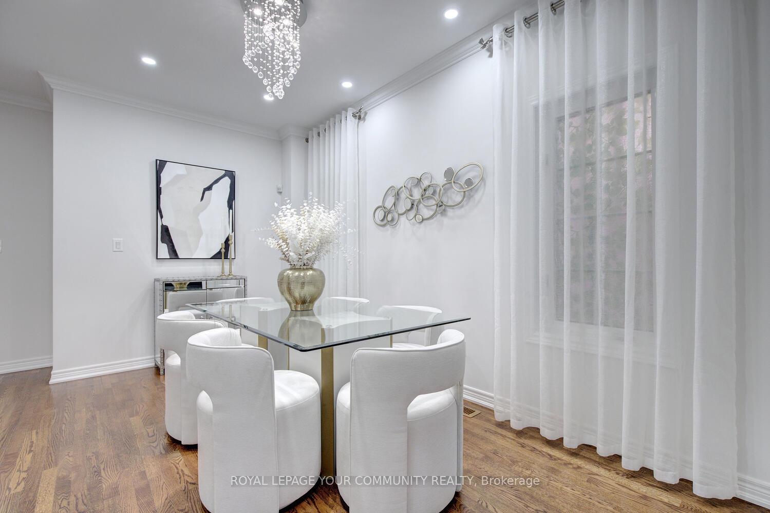 Photo 7 of 30 Lady Loretta Lane, Vaughan, Patterson — HOMEH