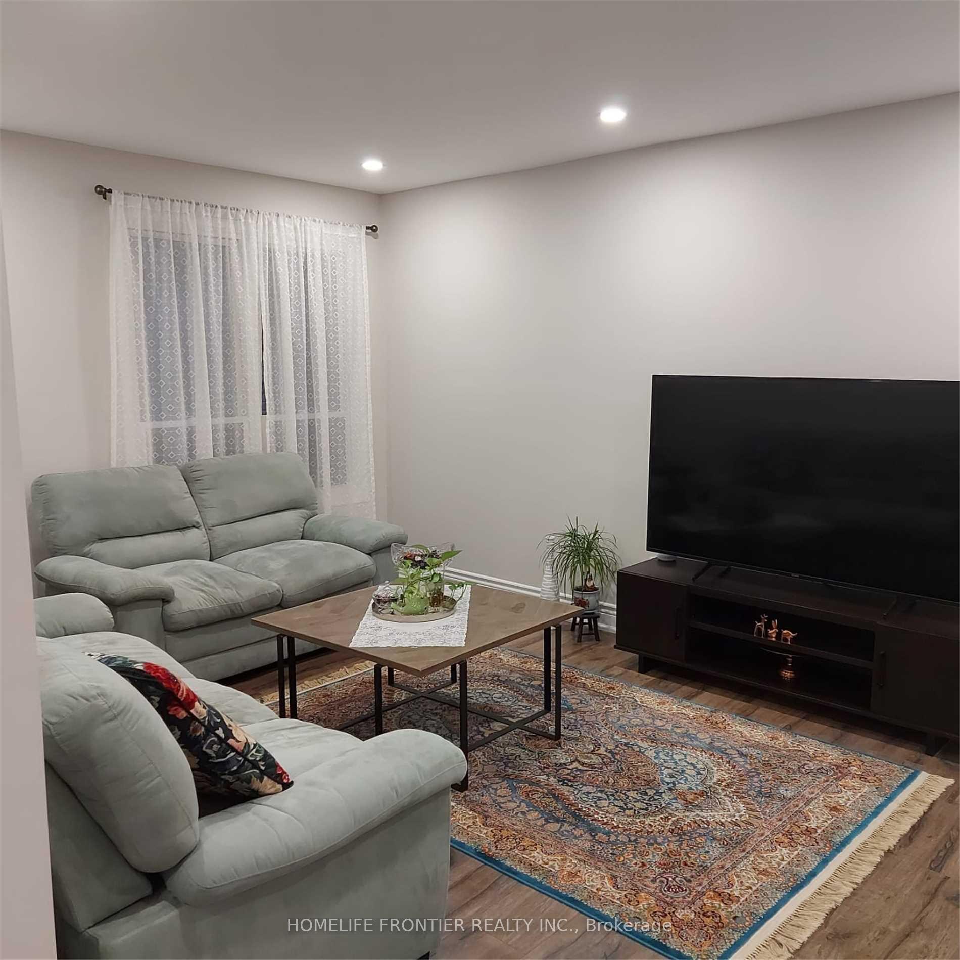 Photo 16 of Unit Main, 46 Milner Gate, Vaughan, Brownridge — HOMEH