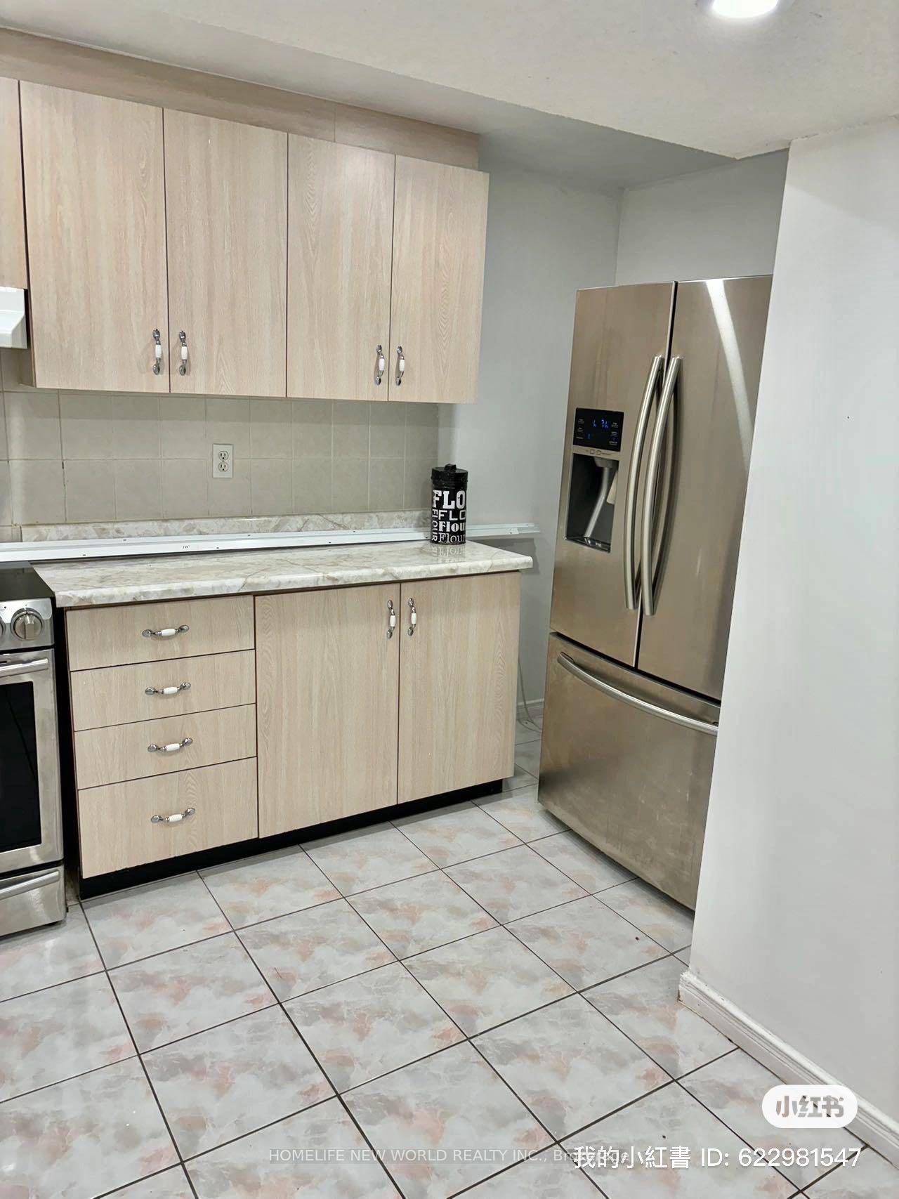 Photo 5 of 2 Bute Court, Vaughan, Maple — HOMEH