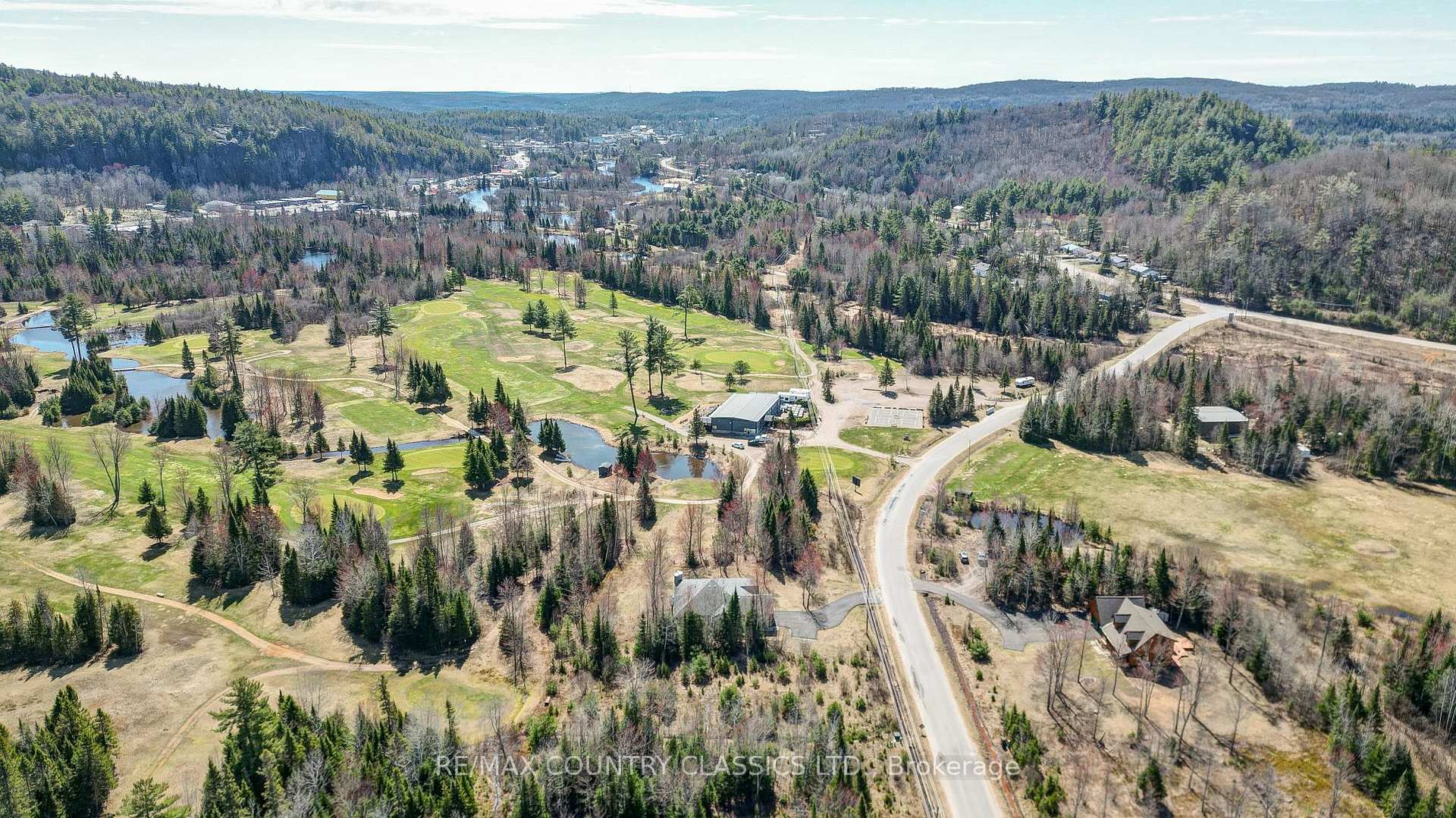 Photo 44 of 32 Nicklaus Drive, Bancroft, Bancroft Ward — HOMEH