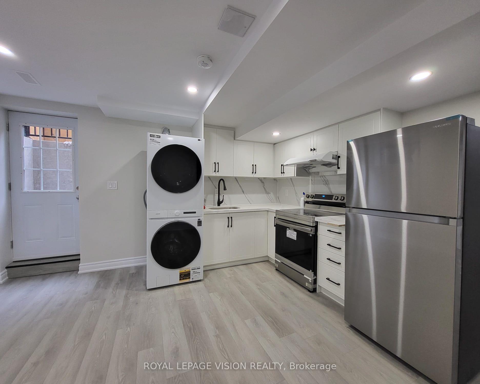 Photo 3 of 884 Sheppard Avenue, Pickering, Dunbarton — HOMEH