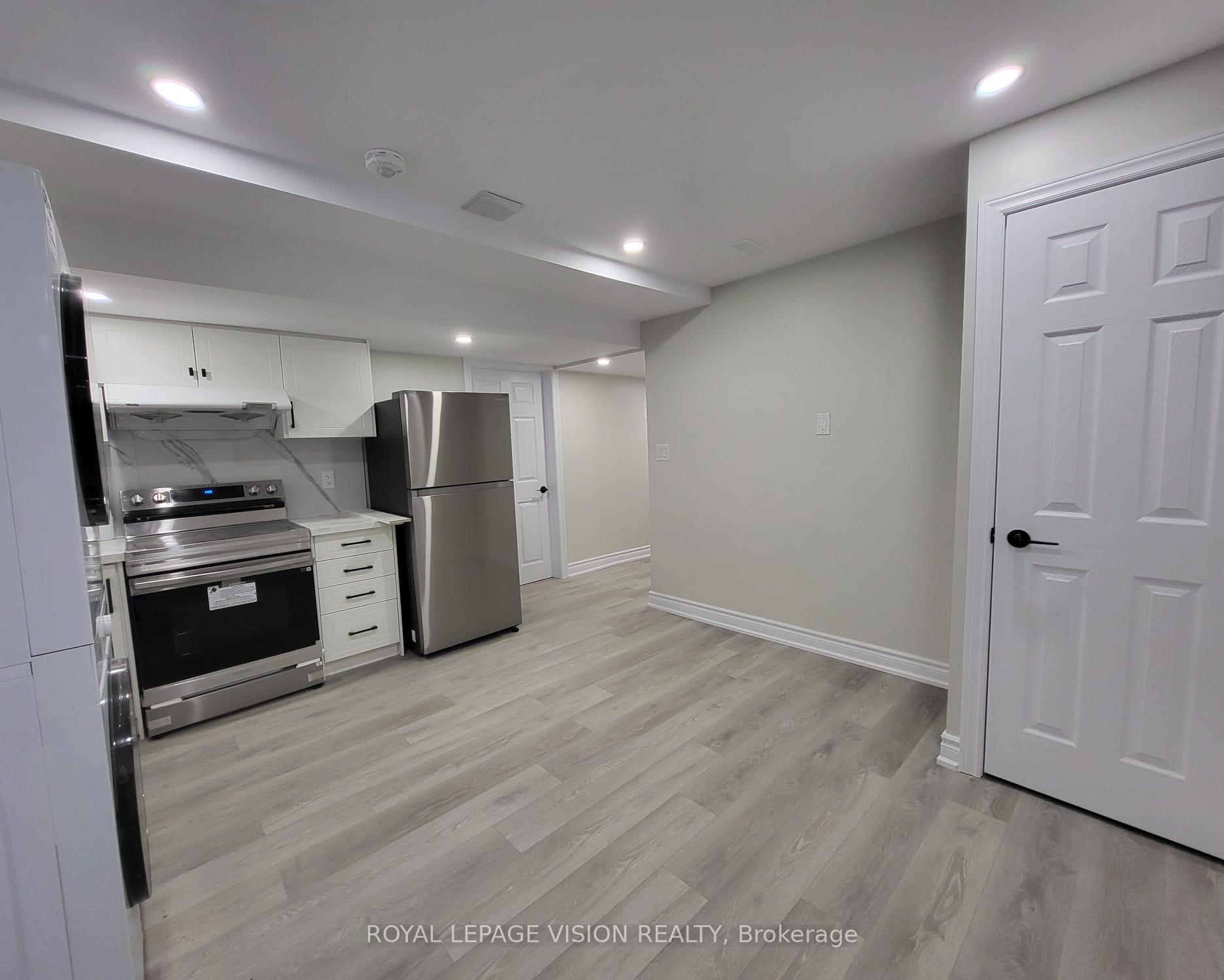 Photo 4 of 884 Sheppard Avenue, Pickering, Dunbarton — HOMEH